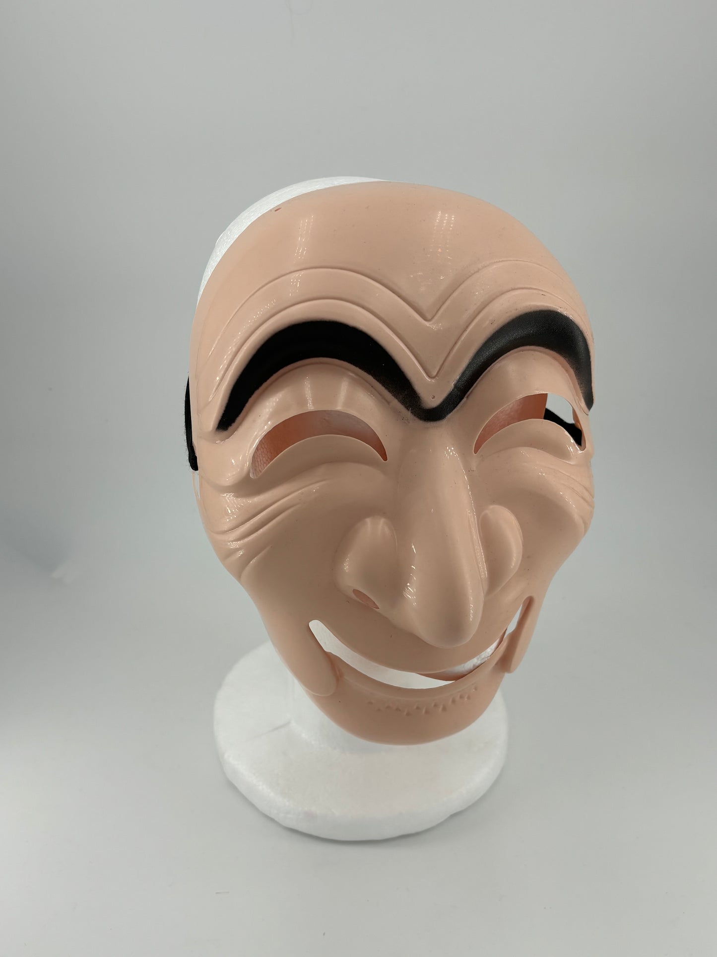 Masque chinois robuste