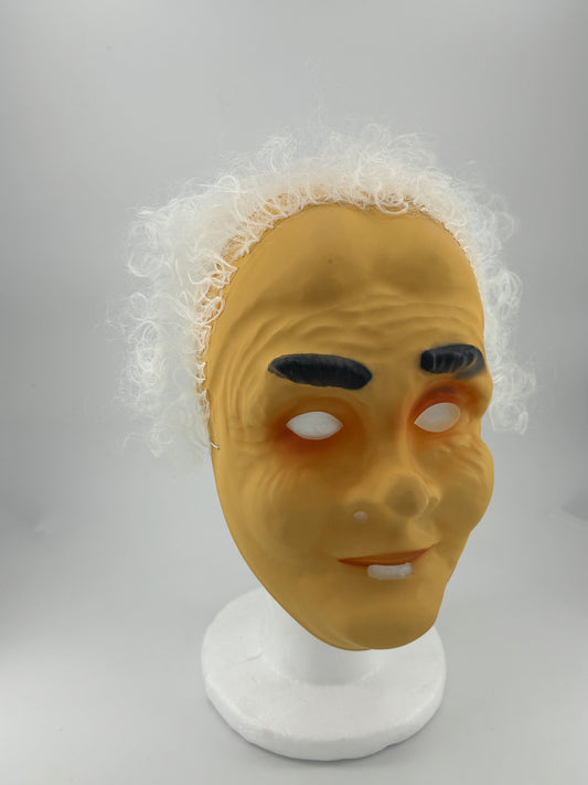 Masque de grand-mère