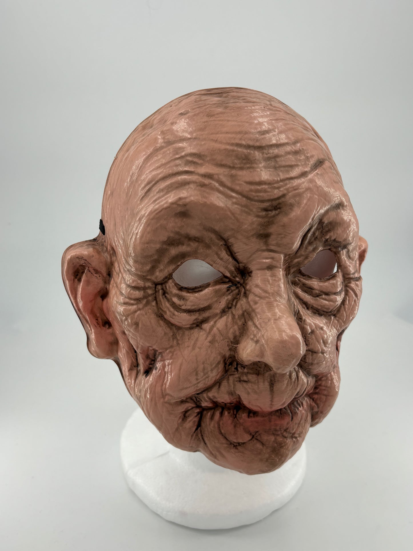 Masque de grand-mère