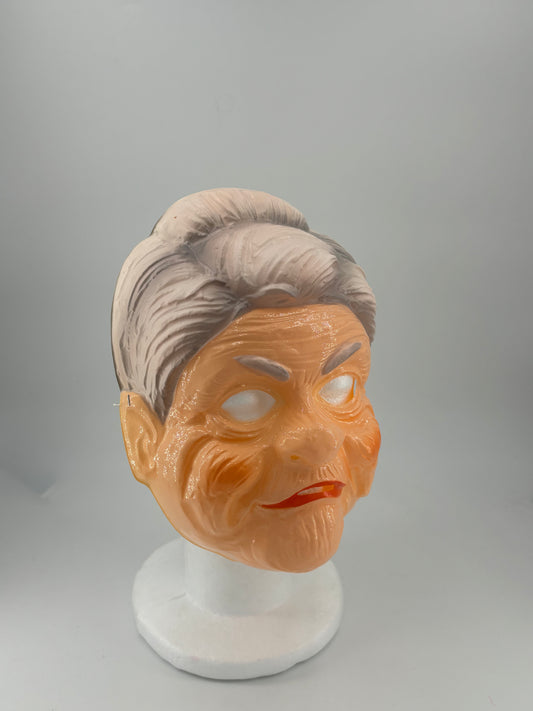 Masque de grand mère