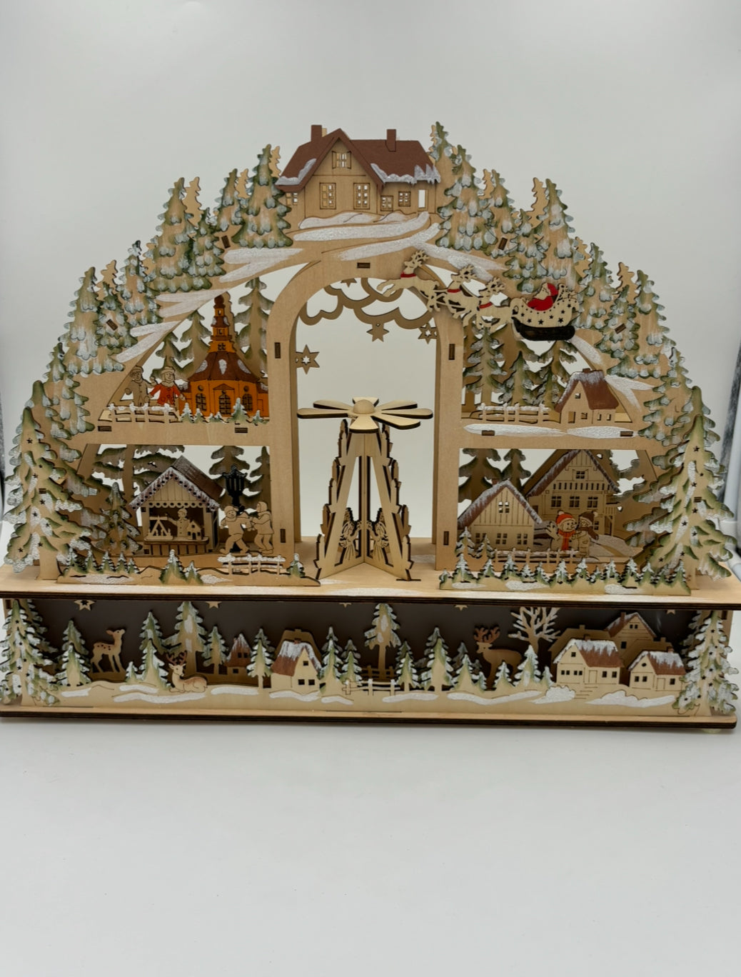 Scène d’hiver en arc lumineux avec LED en bois naturel (L/H/P) 45x35x9cm