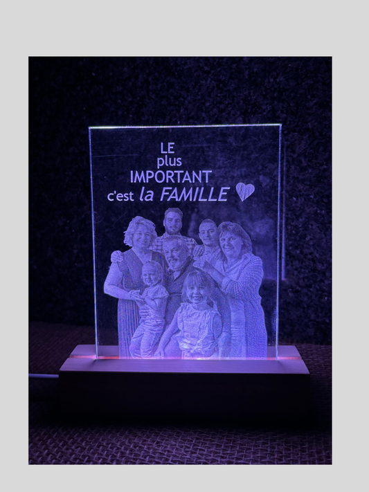 Plexiglas personnalisé avec socle lumineux
